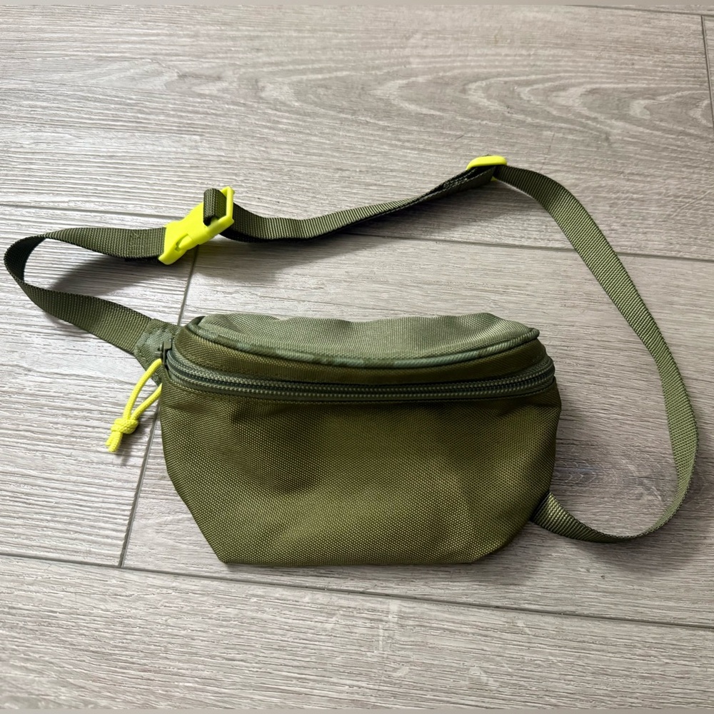 Olive Green Small Belt Bag NWOT